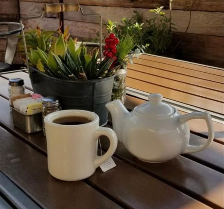 White teapot