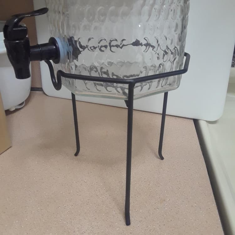 perfect complement for your beverage dispenser of 1 gallon
