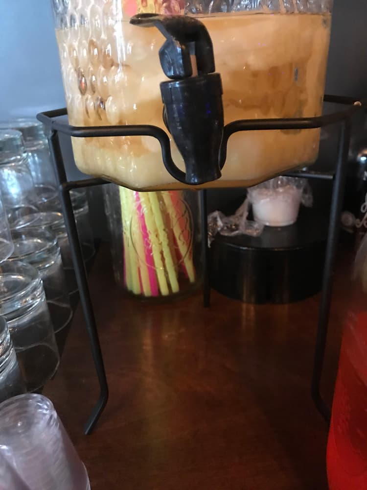 This stand is perfect for presentation! It works great with our Acopa 1 Gallon Dispenser!