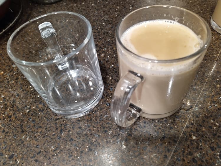 Glass mug
