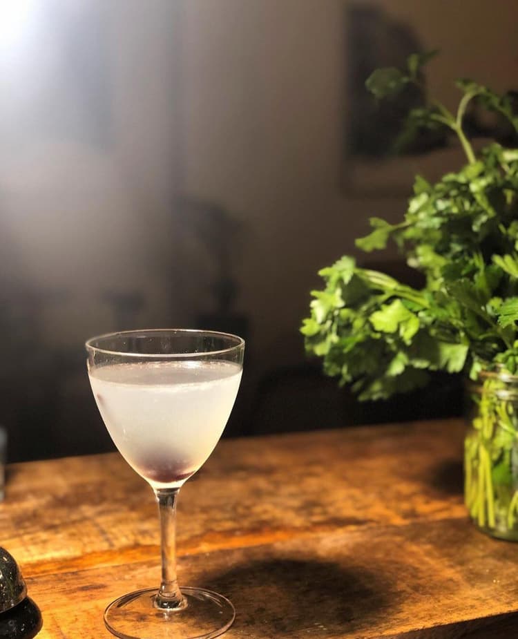 Aviation in nick and Nora glass