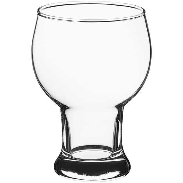 An Acopa Select clear beer and cocktail glass with a white background.